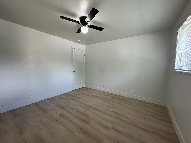 Building Photo - 1340 S 200 E