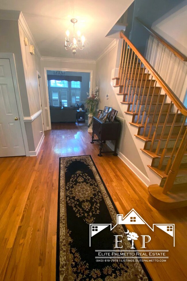 Building Photo - Beautiful Brick Home for Rent – Spacious, Bright & Welcoming