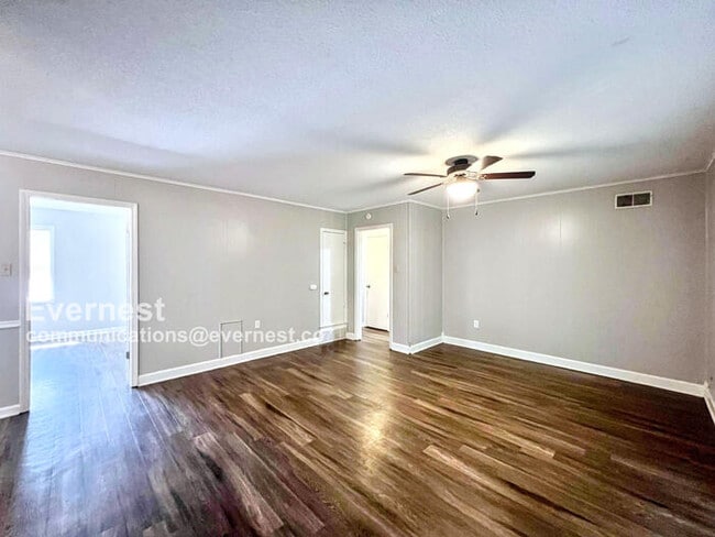 Building Photo - 5728 Choctaw Dr