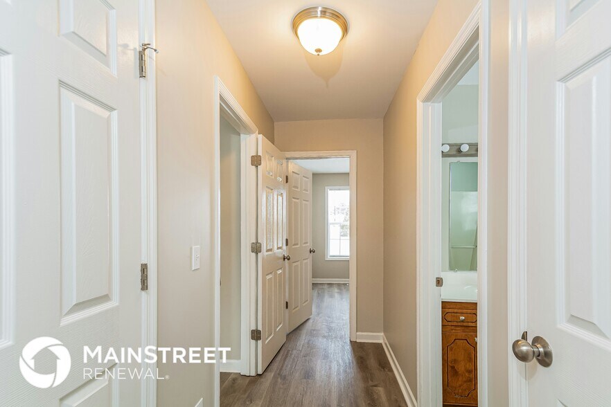 Building Photo - 10 Katz Ln