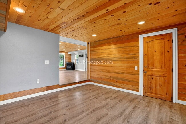 Building Photo - 10022 SE 172nd Ave