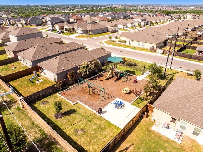 Building Photo - NEW RENTAL ALERT!!! READY NOW!!!
