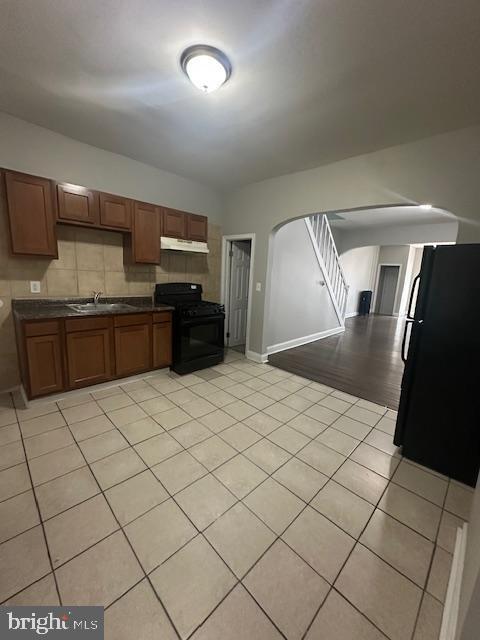 Building Photo - 2585 W Fayette St