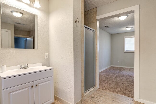 Building Photo - 3 Bedroom House in Heart of Lubbock