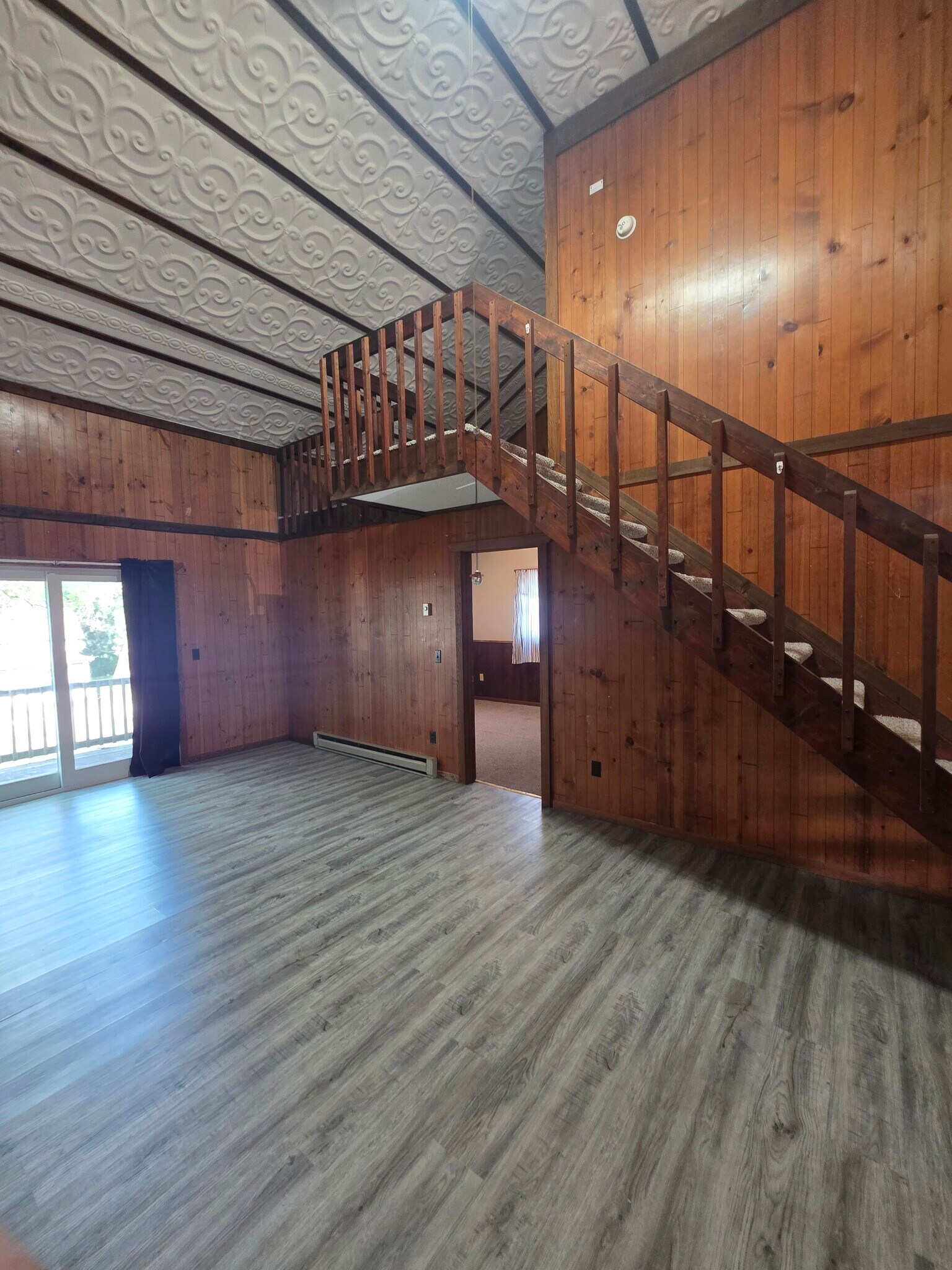 Building Photo - 119 2nd St