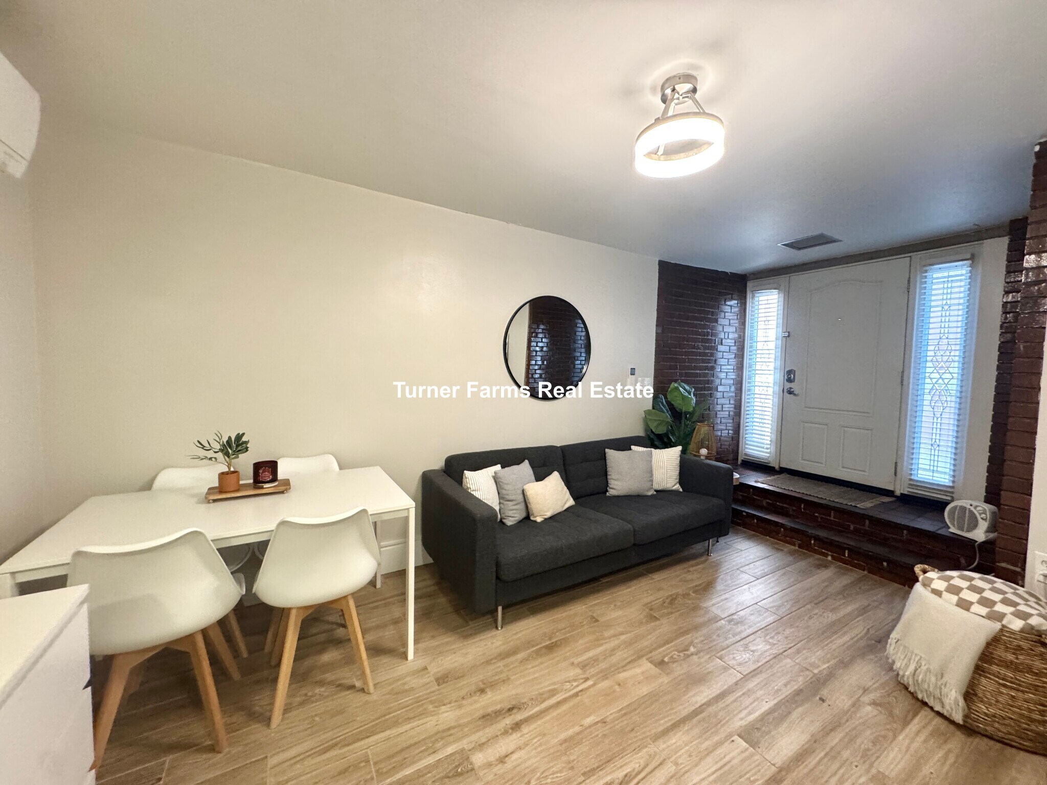 Building Photo - 91 Hudson St