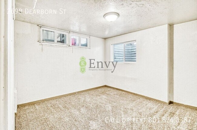 Building Photo - 2699 Dearborn St