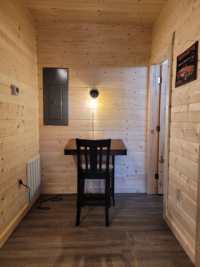 Building Photo - Beautiful Brand New 2bd Cabin in Trade, Tennessee