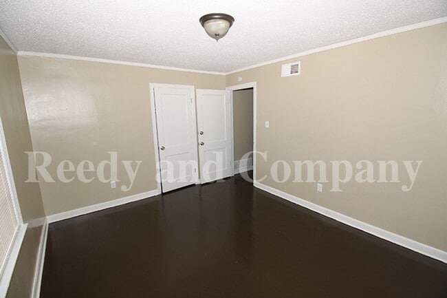 Building Photo - 1408 Alamo St