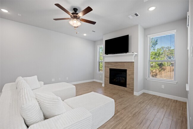 Building Photo - 108 Yellow Perch Wy