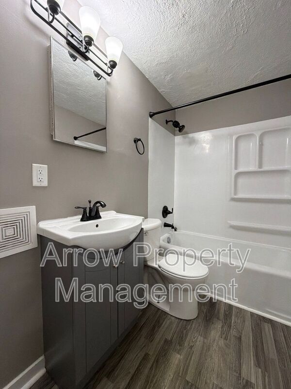 Building Photo - 2424 W Street