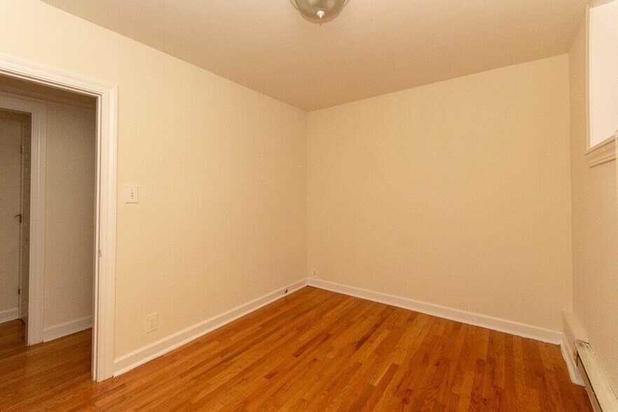 Building Photo - 3810 N Fremont St