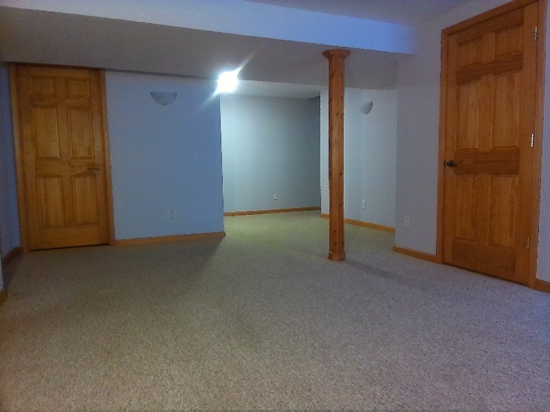 Building Photo - 1103 Autumn Dr