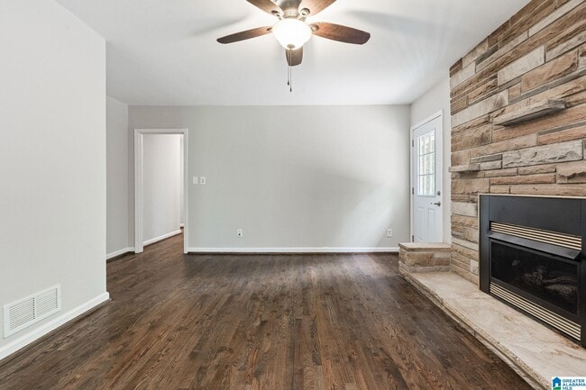 Building Photo - 531 Park Terrace
