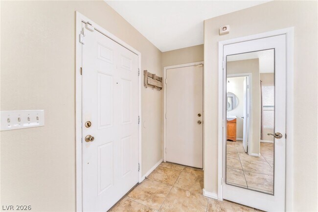 Building Photo - 609 Beckton Park Ave