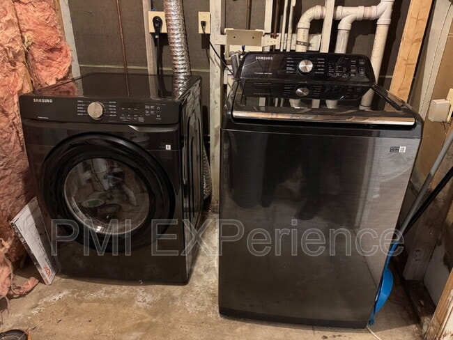 Building Photo - 709 St Michaels Dr