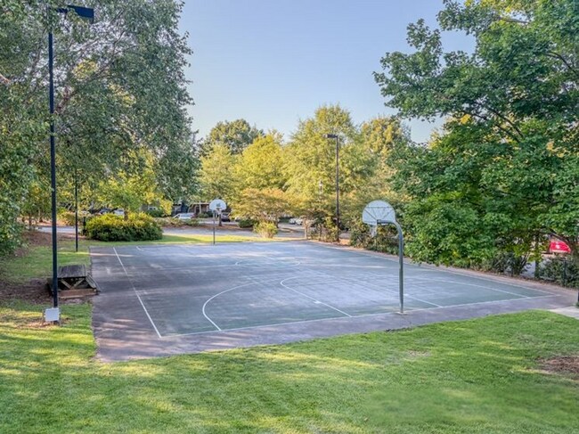 Building Photo - LEASING FOR AUGUST 2026! WOODLANDS OF ATHENS