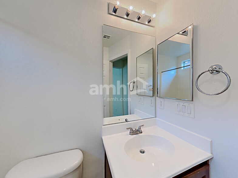 Building Photo - 10731 Holmfield St