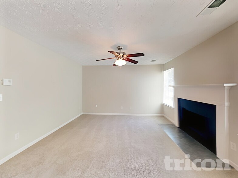 Building Photo - 6469 Snowden Dr