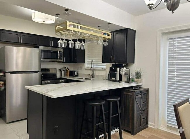 Building Photo - 6940 Roswell Rd NE