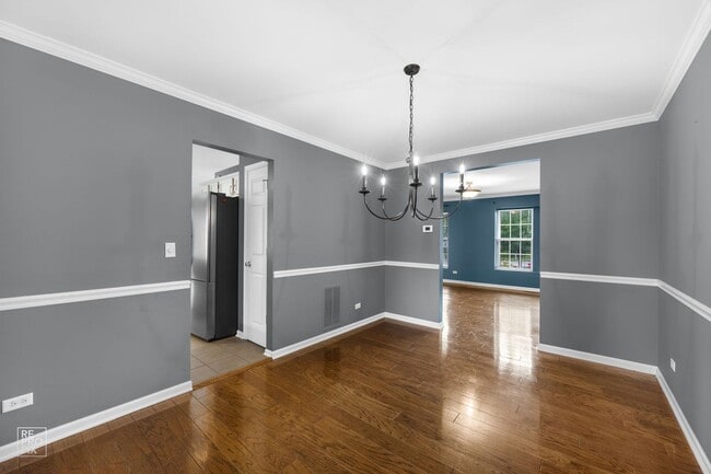 Building Photo - Aurora Four Bedroom Home with Fenced Yard ...