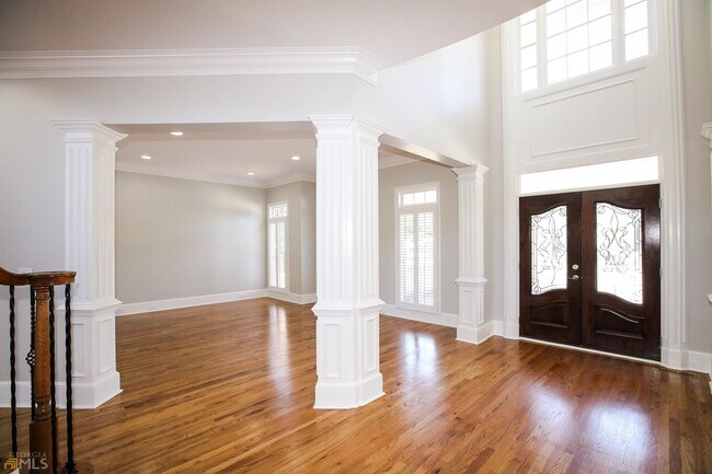 Building Photo - 1660 Briergate Dr