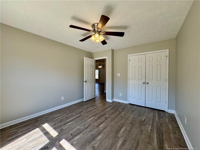 Building Photo - 204 Fair Oaks Dr