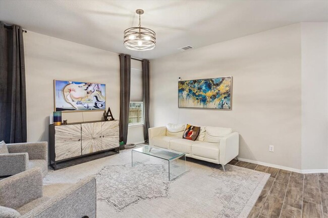 Building Photo - 5001 Black Onyx Dr