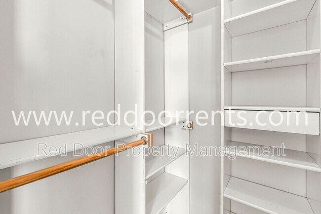 Building Photo - 7610 Chris Anne Dr