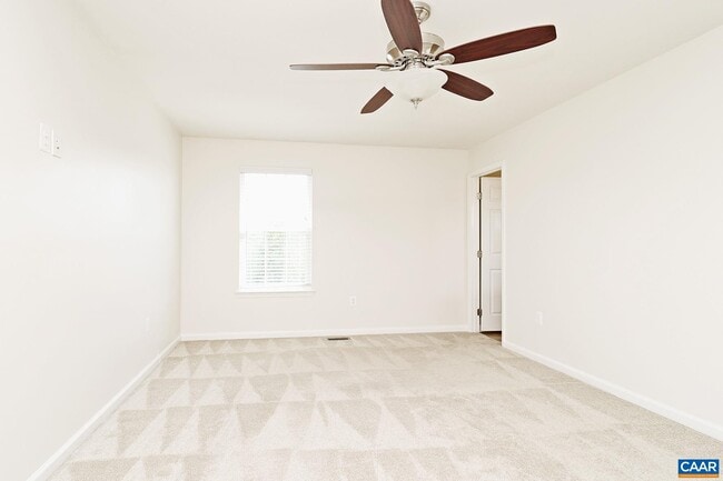 Building Photo - 96 Holly Hill Dr