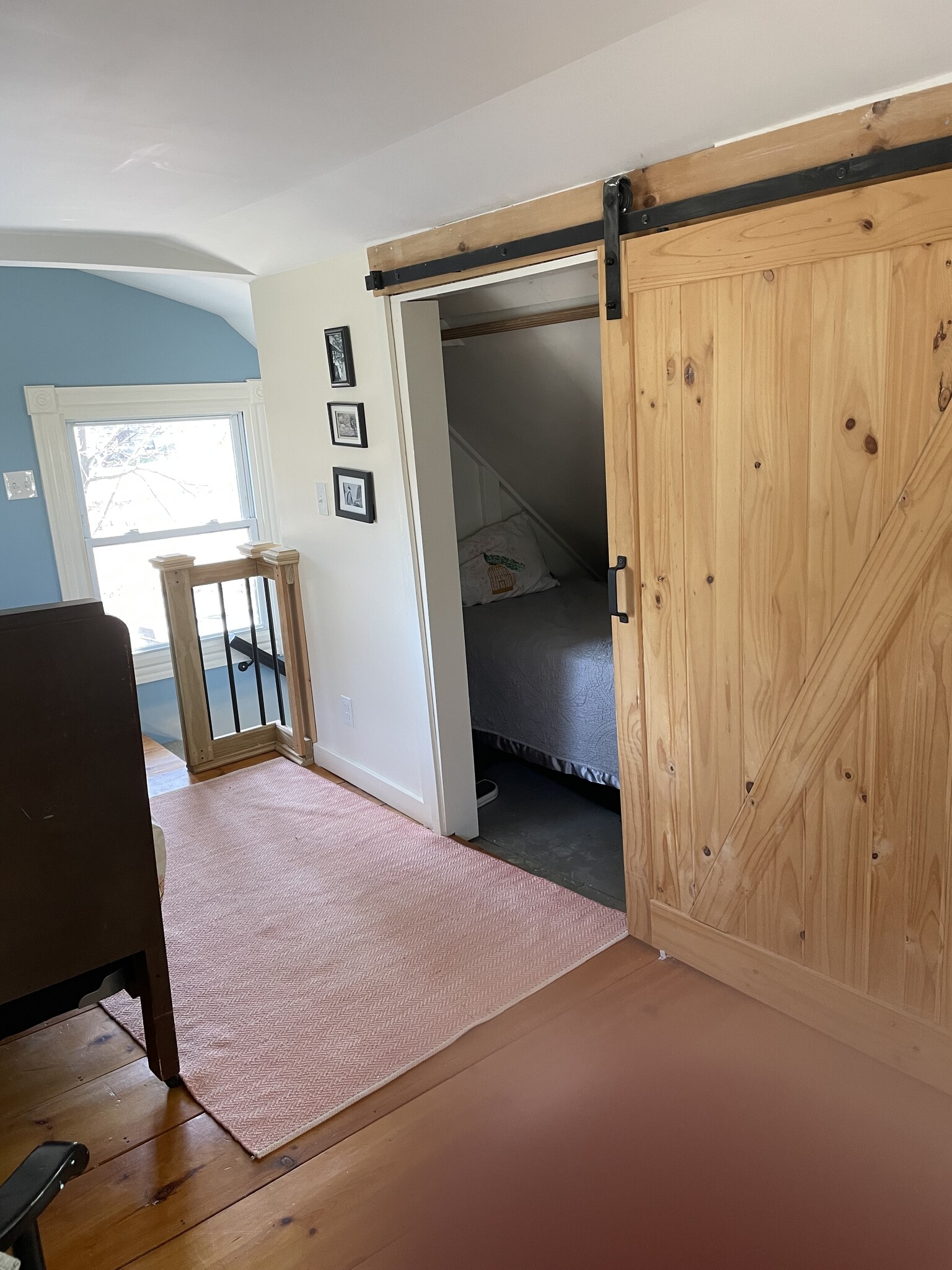 Loft Bedroom - 14 Sandy Beach Rd