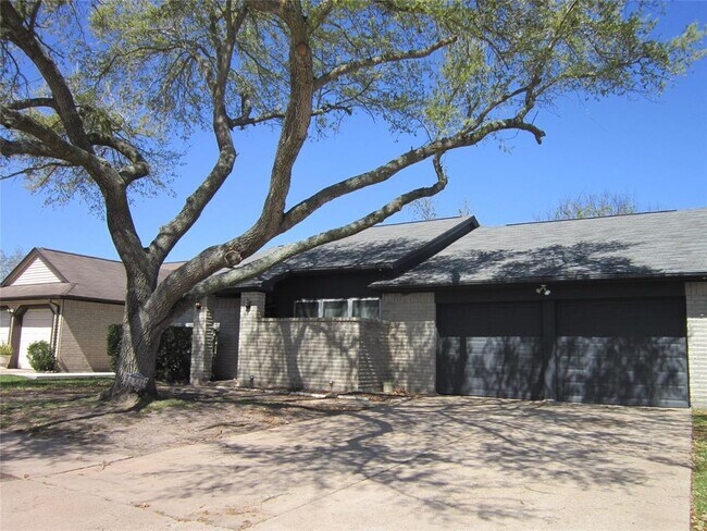 Primary Photo - 8334 S Meadow Bird Cir