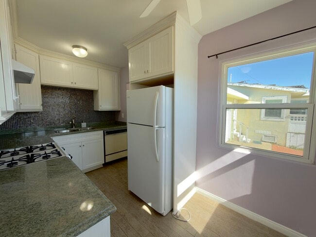 Building Photo - 4912 Dixie Dr