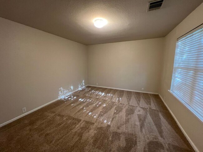 Building Photo - 3426 Blue Topaz