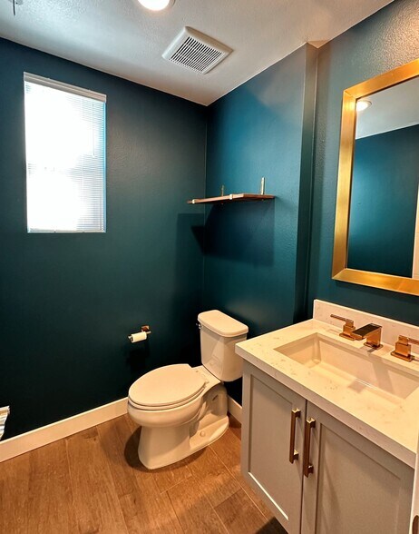 Powder Room - 158 Uptown Cir