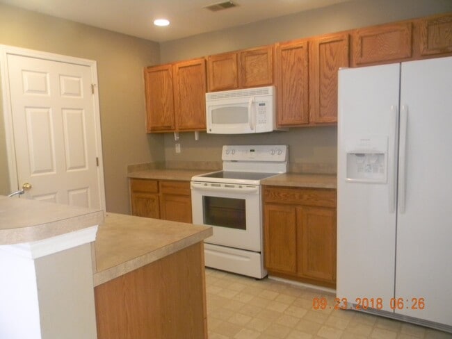Building Photo - 3 bedroom townhome in Wescott Plantation-Master on 1st floor