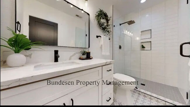 Building Photo - Furnished or Unfurnished 1-Bed in Petaluma...