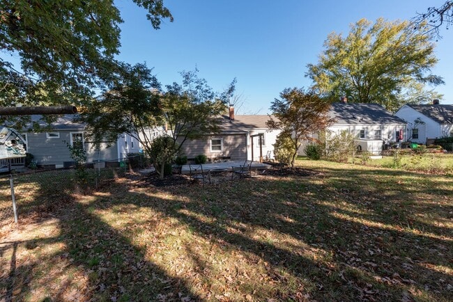 Building Photo - 2815 Irisdale Ave