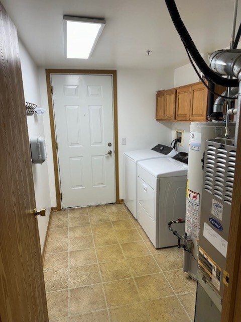 Building Photo - 16620 Liberty Cir