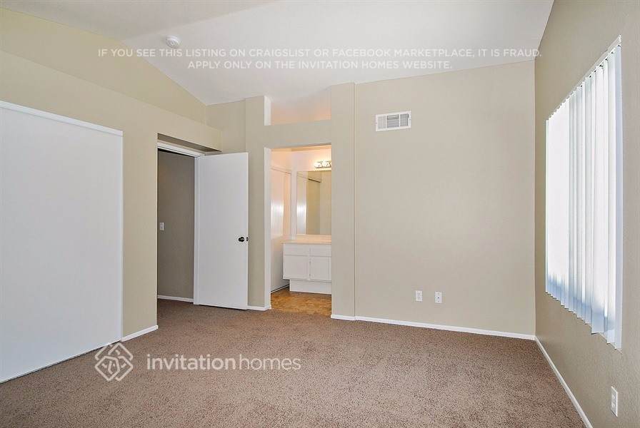 Building Photo - 31089 Tecumseh Ct