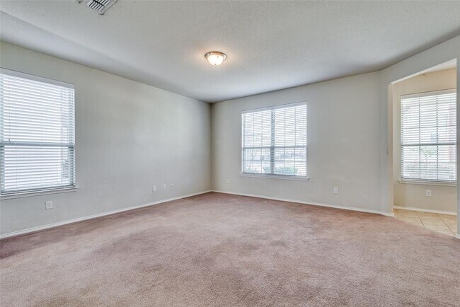 Building Photo - 712 Whitemarsh Dr