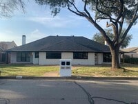 Building Photo - 614 Woodland Hills Dr