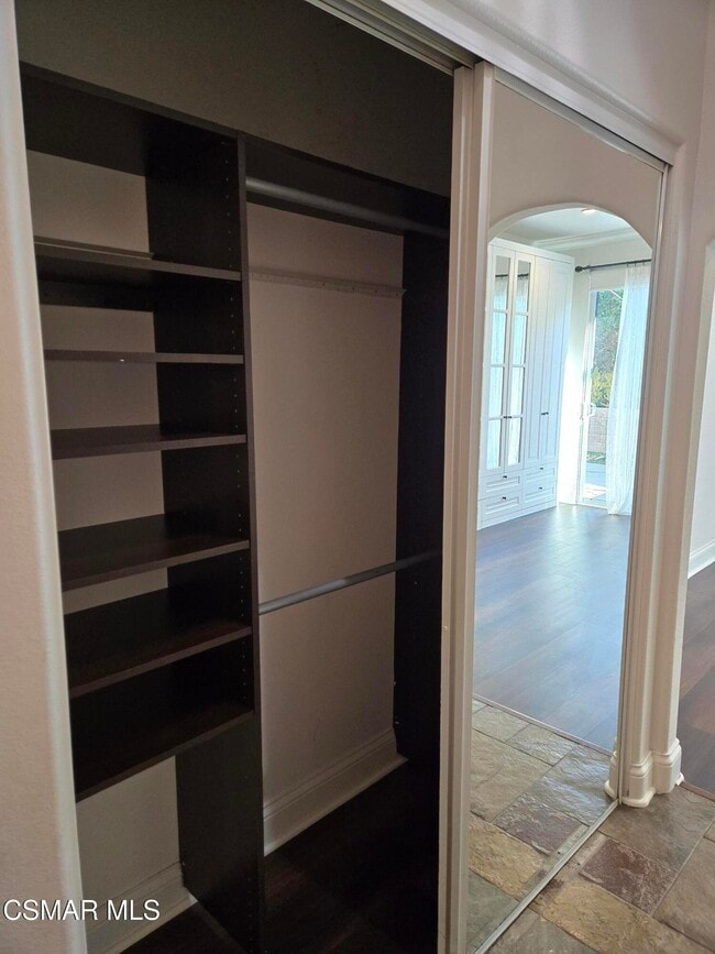 Building Photo - 491 Novara Way