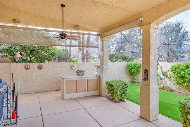 Building Photo - 2217 Harbor Cliff Dr