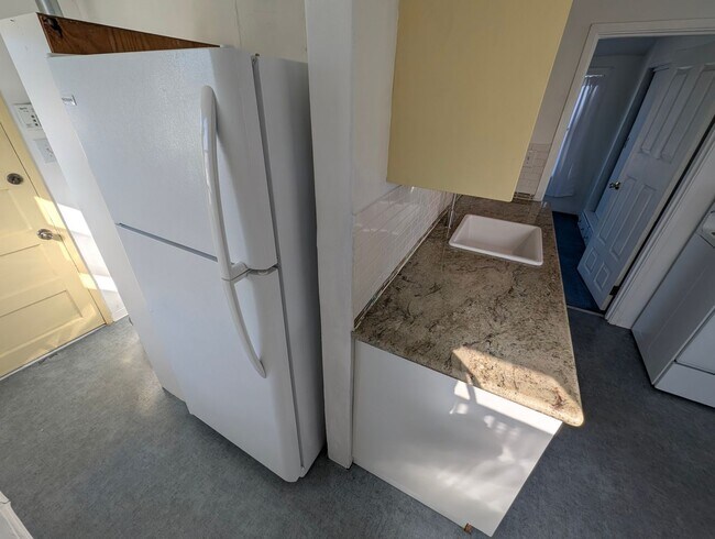 Building Photo - 1716 Marin St