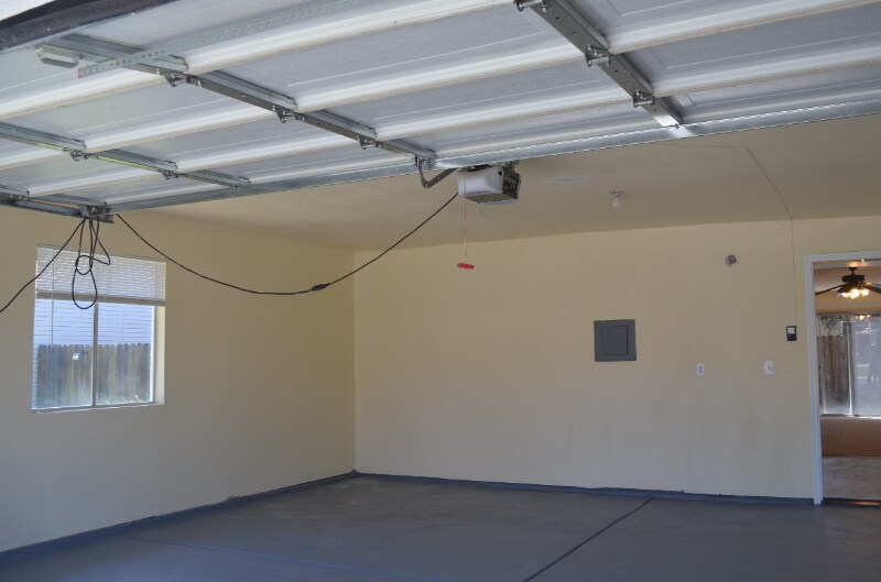 Building Photo - 729 Valley Green Dr