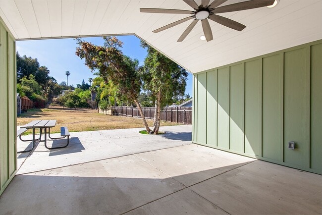 Building Photo - 7843 Quince St
