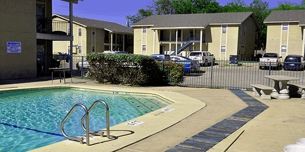 Pool - Woods