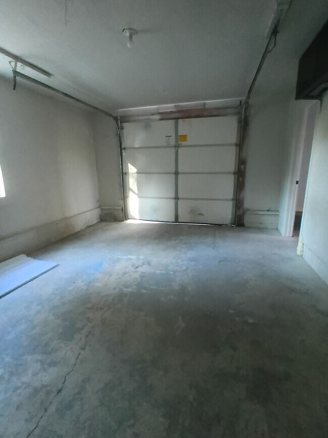 Building Photo - It's ready! New Remodel