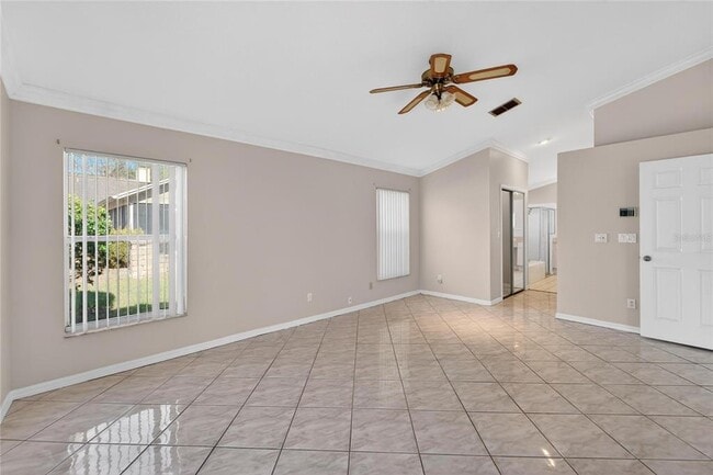 Building Photo - 4517 Oak River Cir